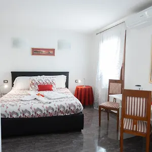  Bed & Breakfast Antico Orologio Italië